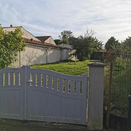 Comme A La Maison La Jonchere Exterior foto
